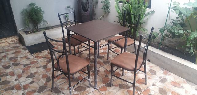 Juego de Comedor de 4 puestos